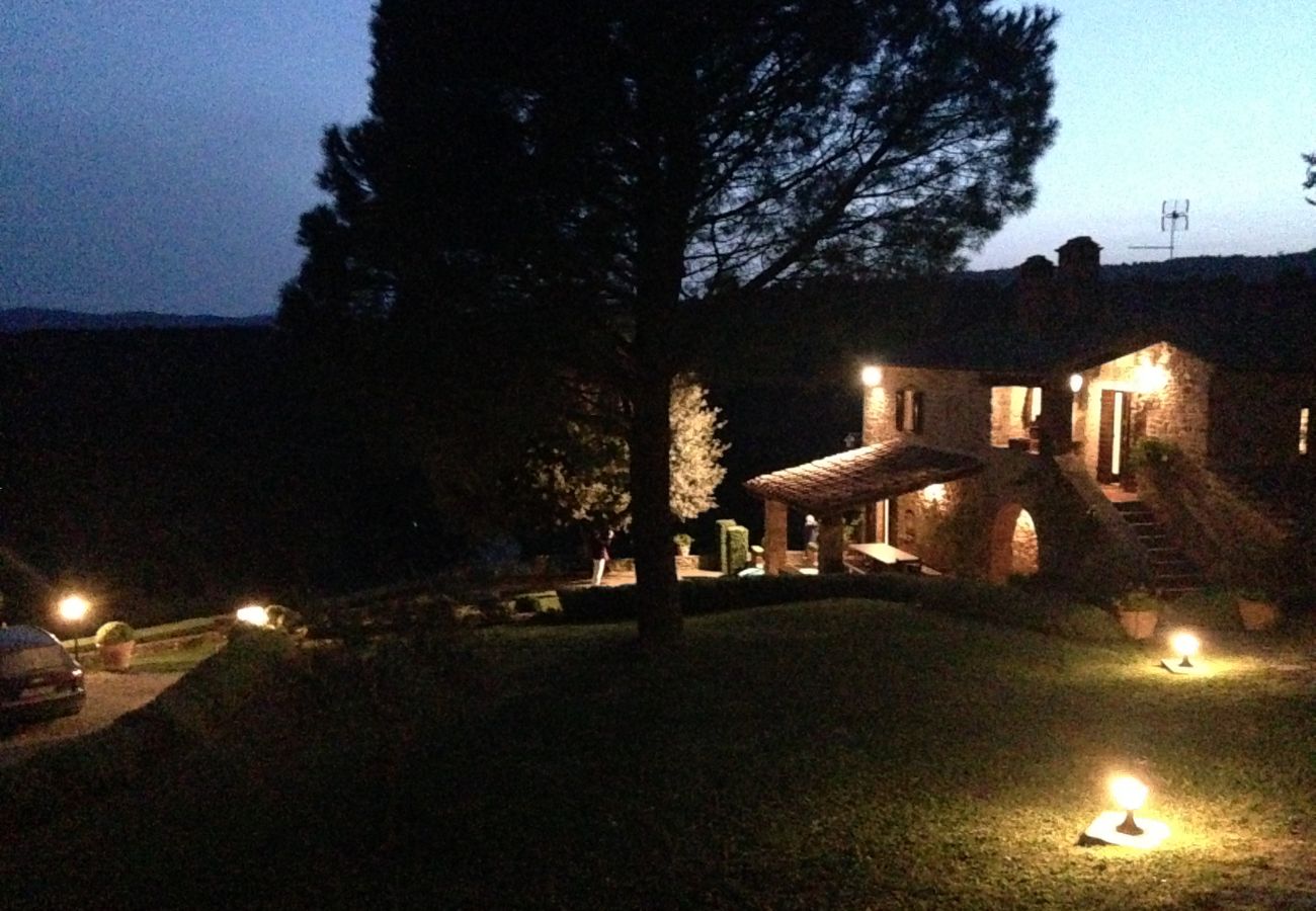 Villa in Civitella in Val di Chiana - Tuscany Villa with Breathtaking View at Dotholiday