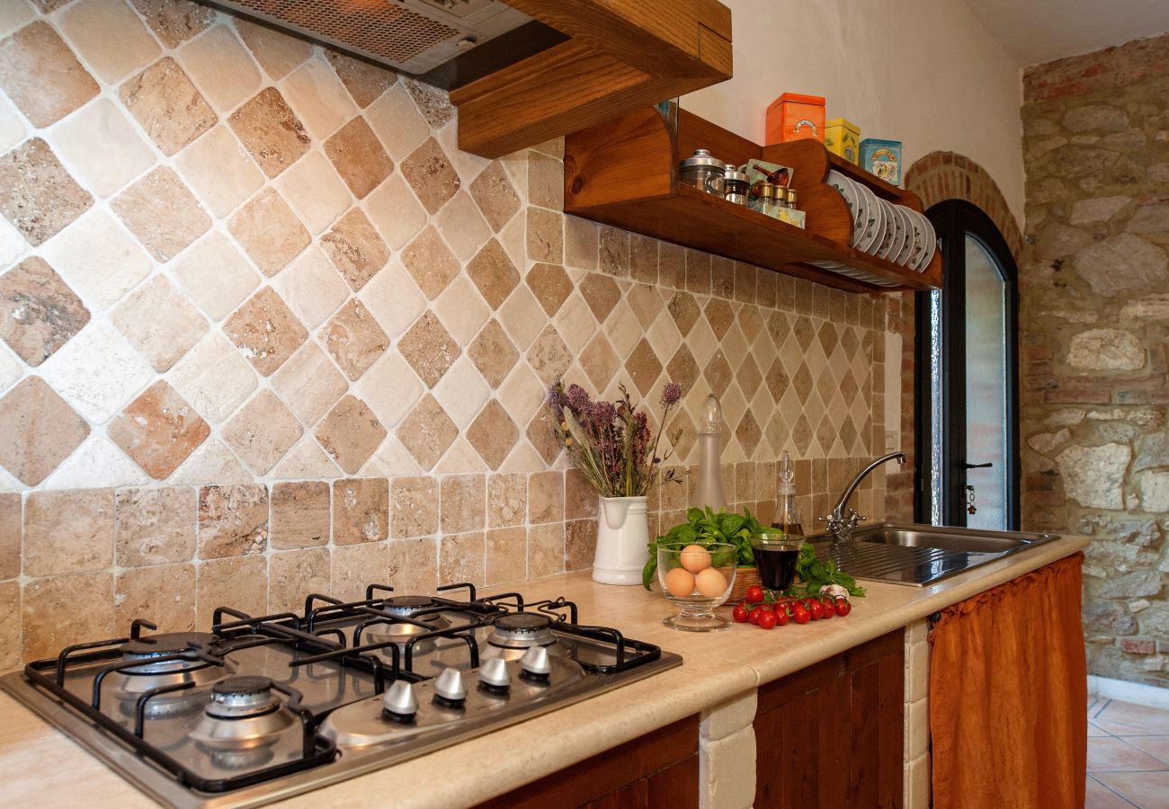 Ferienwohnung in Asciano - Your Agritourism with Pool at Lillanovo