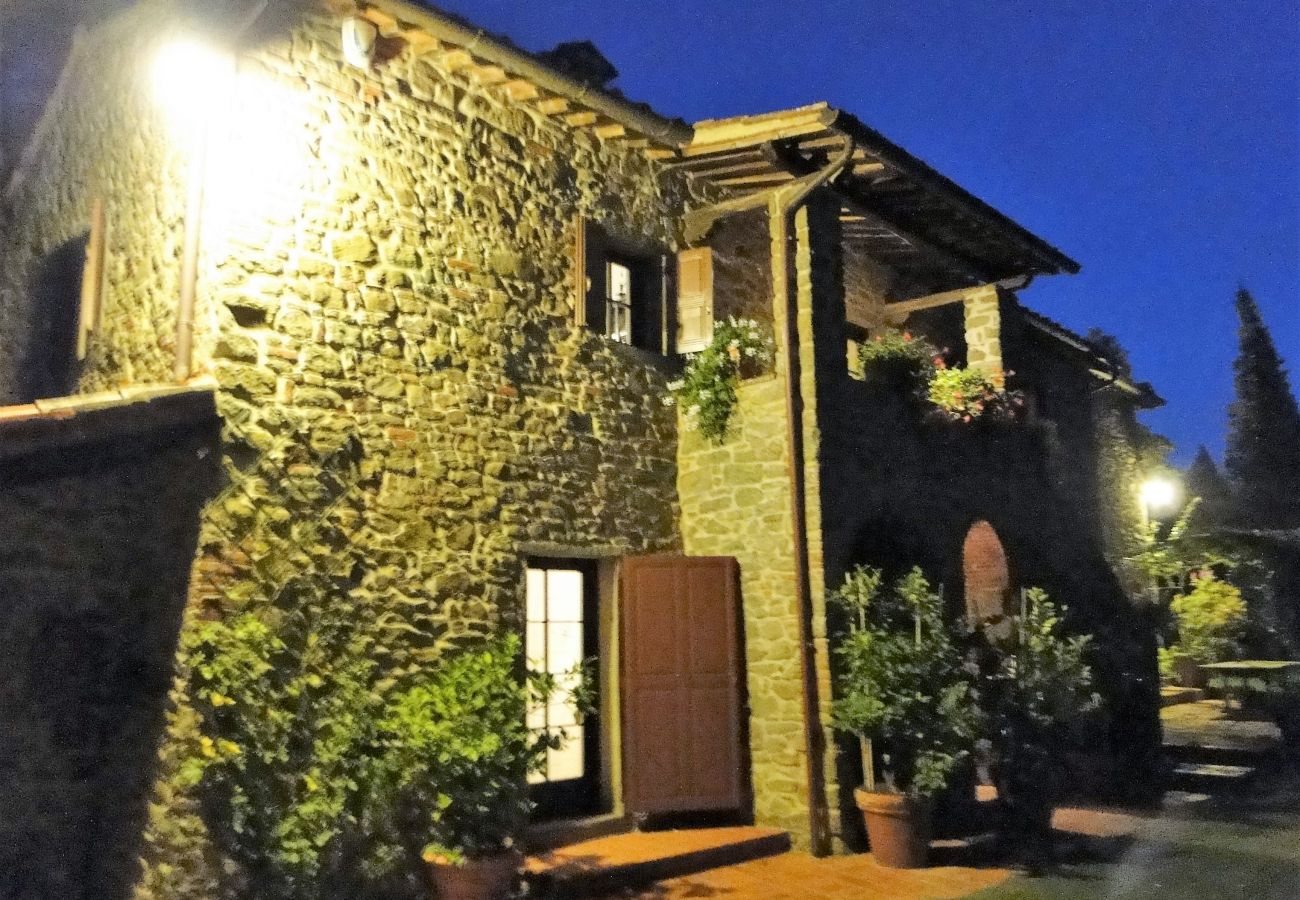 Villa in Civitella in Val di Chiana - Villa Tuscany with Flair, Luxury & Panorama