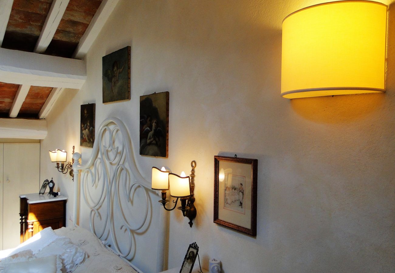 Villa in Carmignano - Close to Florence, Jacuzzi & Breathtaking View