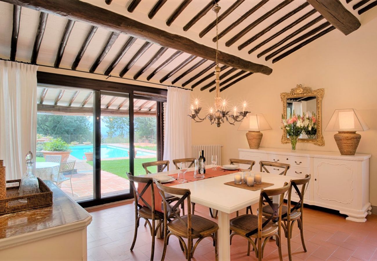 Villa in Castellina in Chianti - Villa in Castellina w. Pool, Garden & Winery