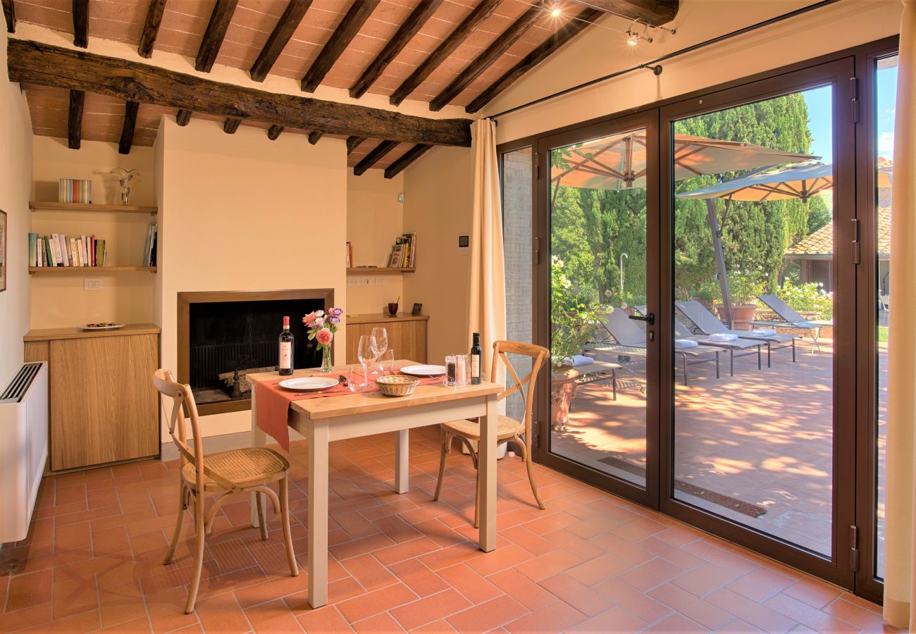 Villa in Castellina in Chianti - Villa in Castellina w. Pool, Garden & Winery