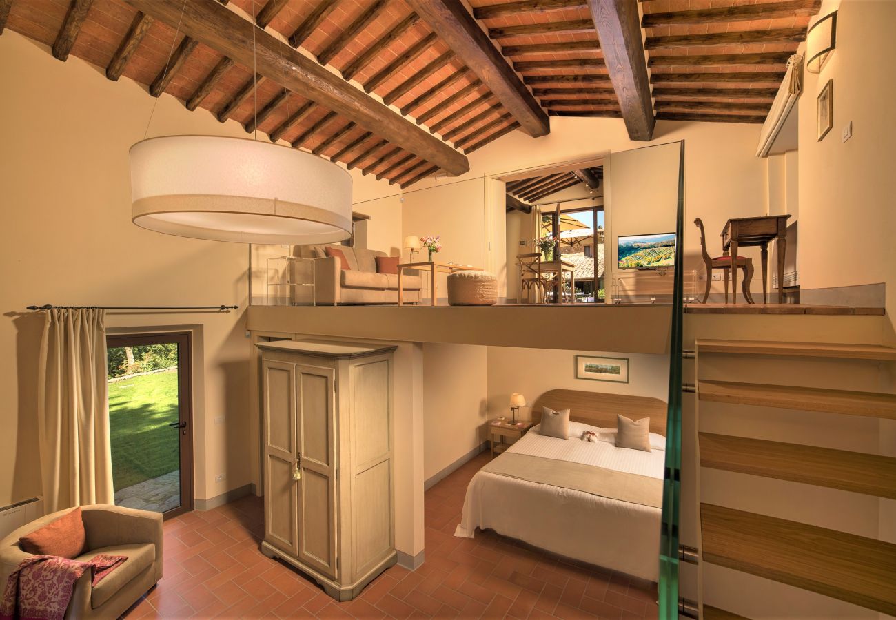 Villa in Castellina in Chianti - Villa in Castellina w. Pool, Garden & Winery