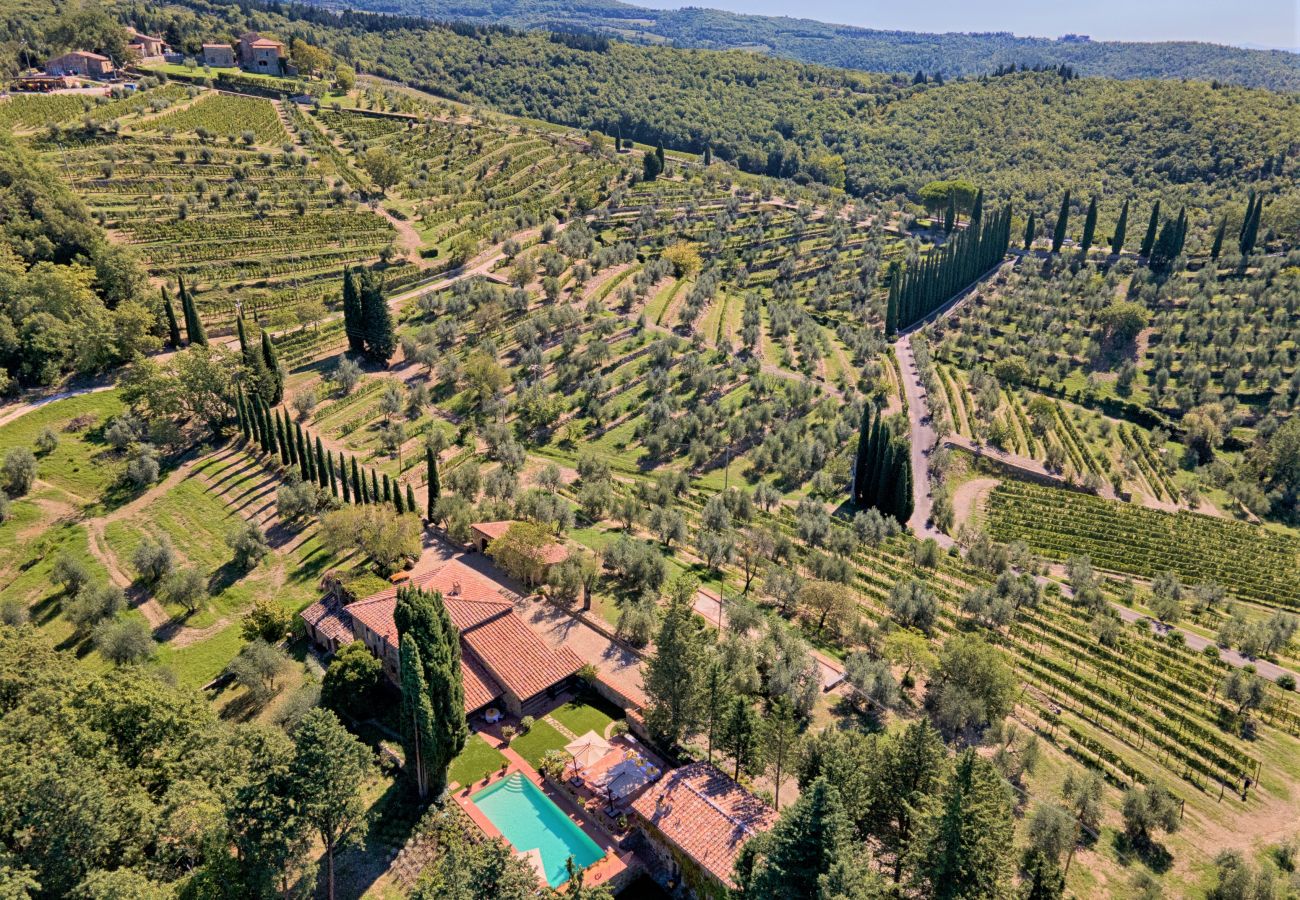 Villa in Castellina in Chianti - Villa in Castellina w. Pool, Garden & Winery