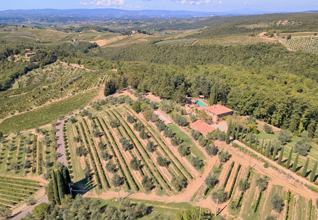 Villa in Castellina in Chianti - Villa in Castellina w. Pool, Garden & Winery