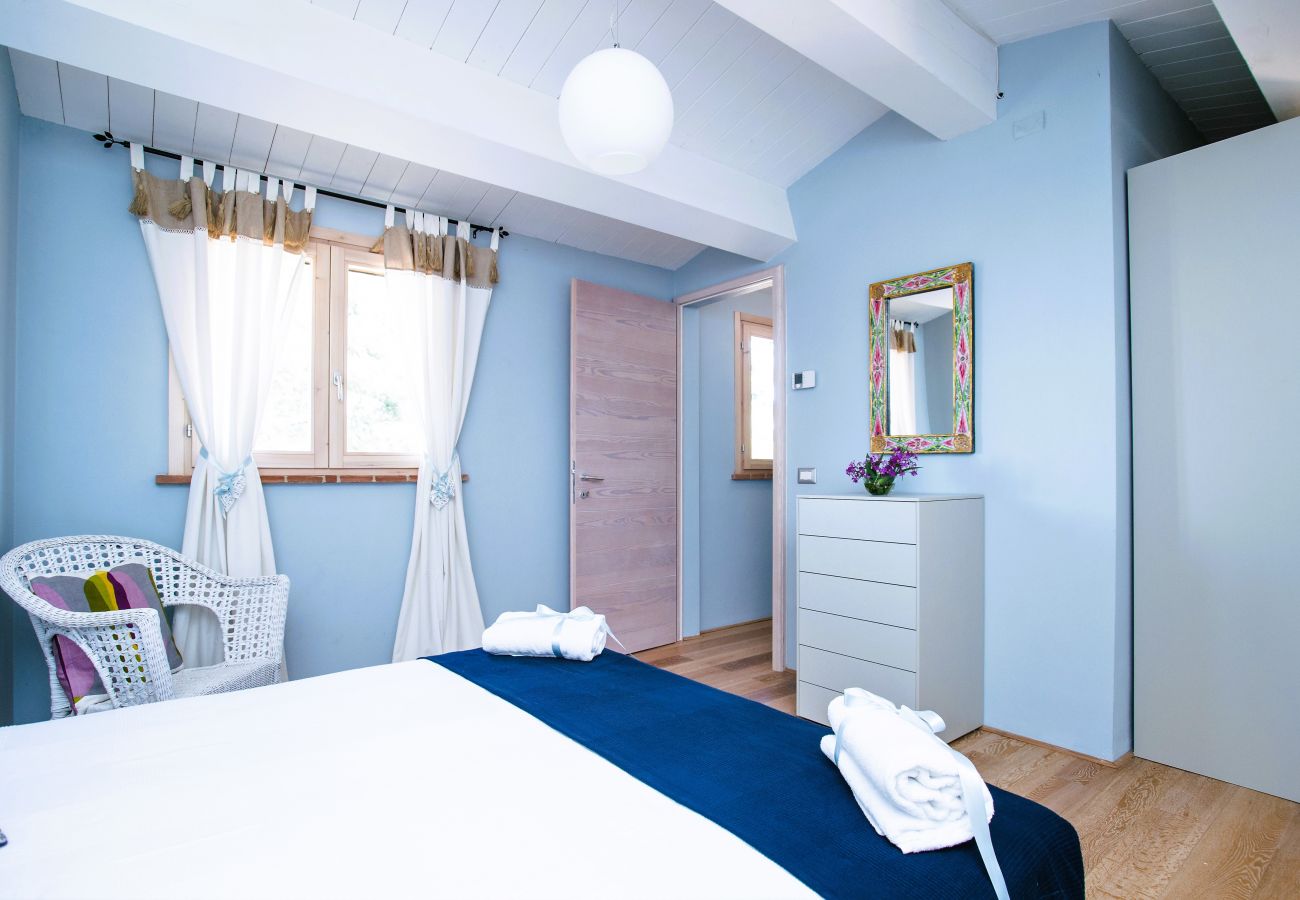 Ferienwohnung in Trequanda - Luxury 2 Rooms Apt. Azure in Siena Resort