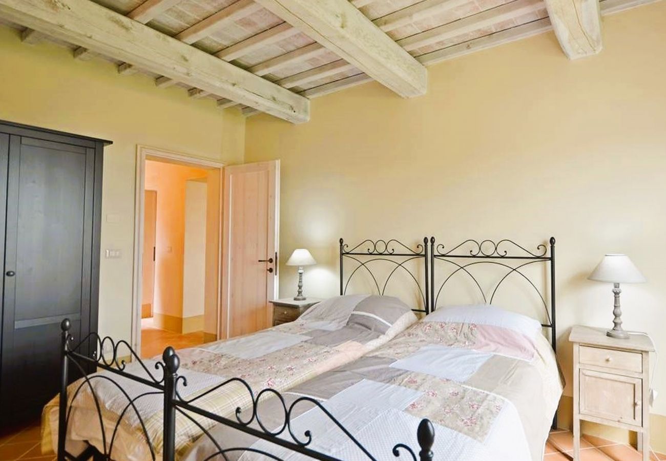 Ferienwohnung in Trequanda - Luxury 3 Rooms Apt. Olives in Siena Resort