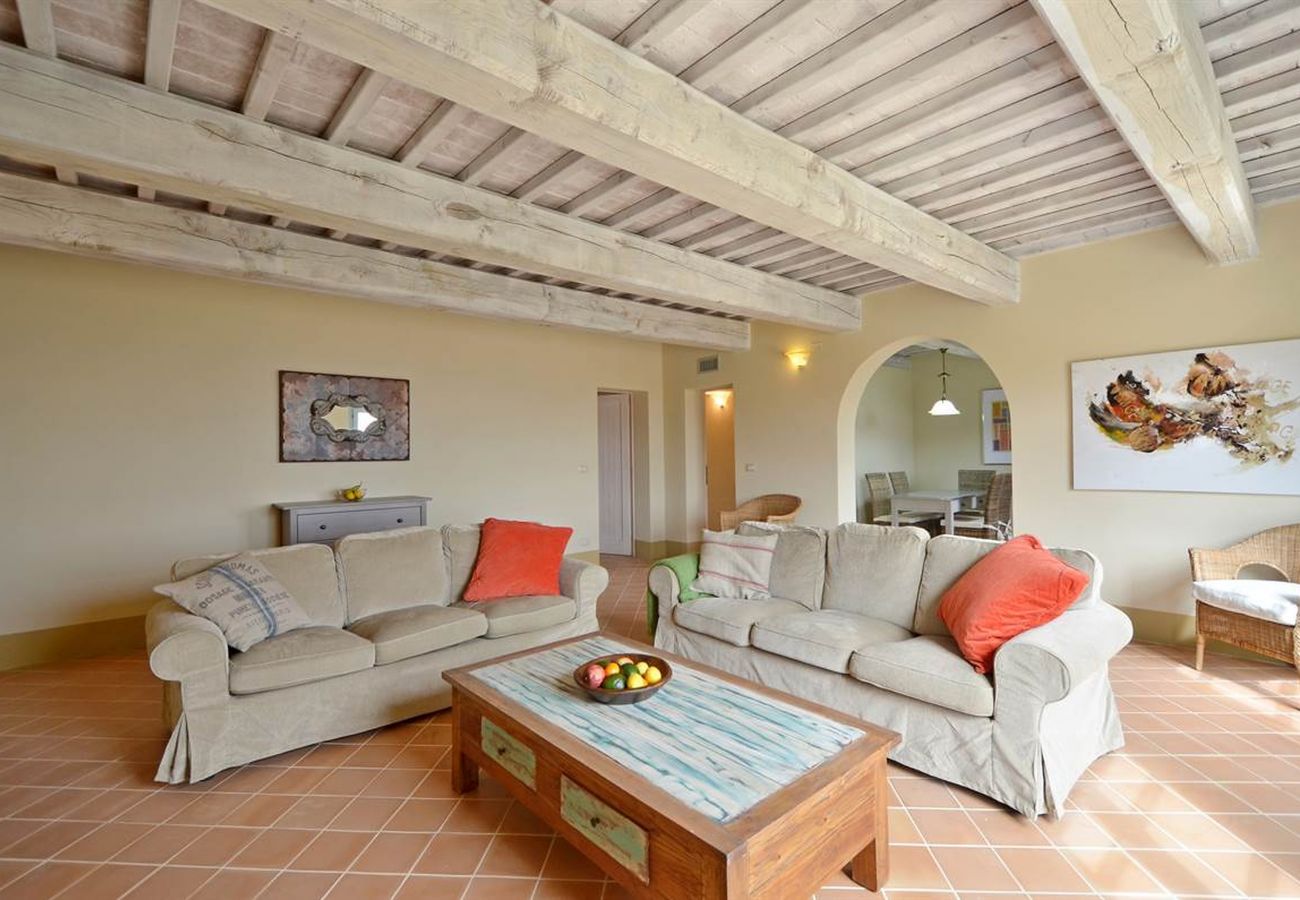 Ferienwohnung in Trequanda - Luxury 3 Rooms Apt. Olives in Siena Resort