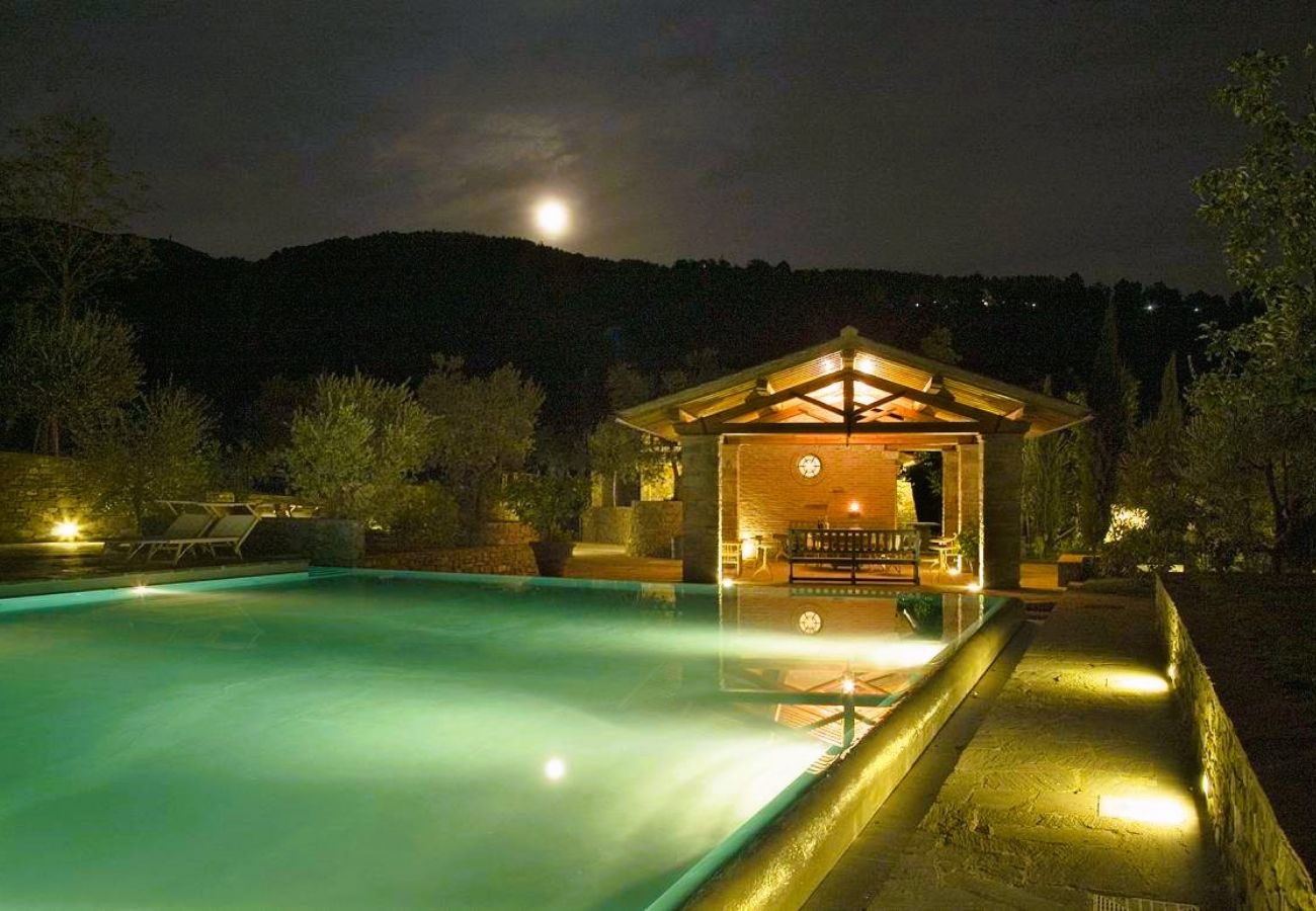 Villa in Pian di Sco - Villa Leccino in most Exclusive Borgo in Tuscany