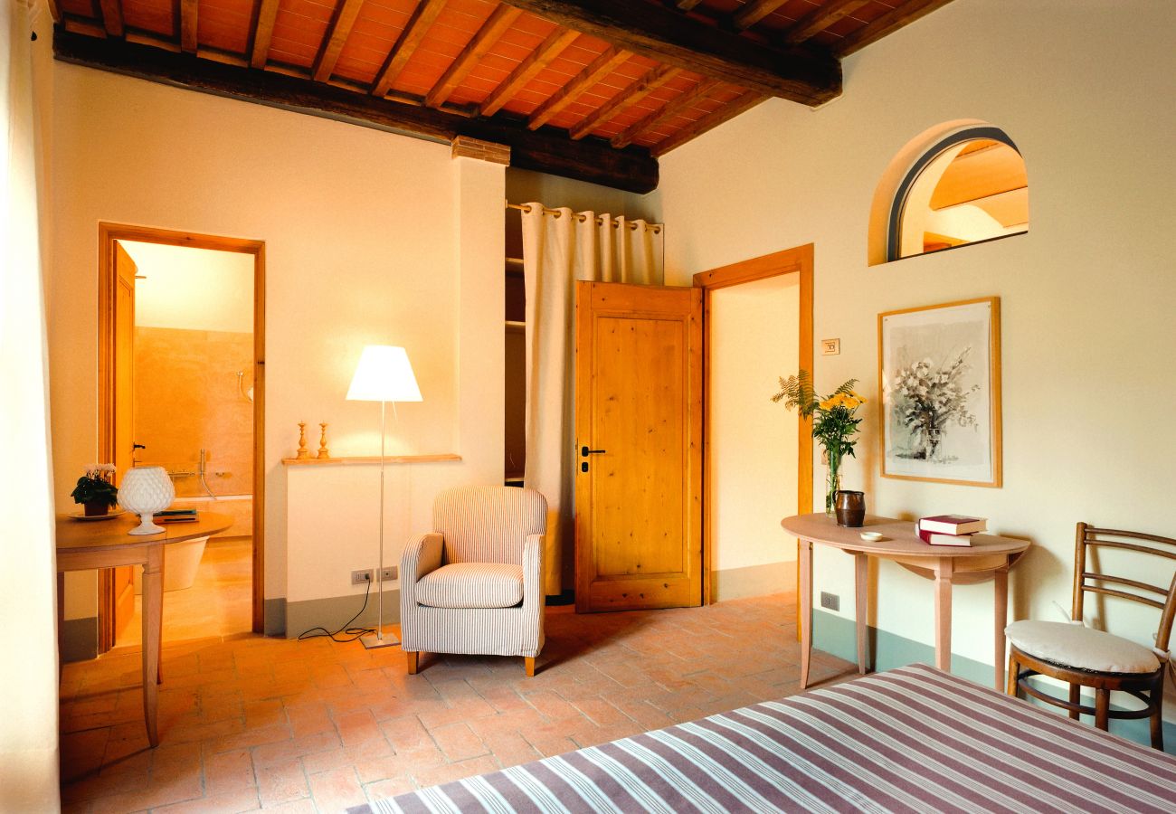 Villa in Pian di Sco - Villa Noce in most Exclusive Borgo in Tuscany