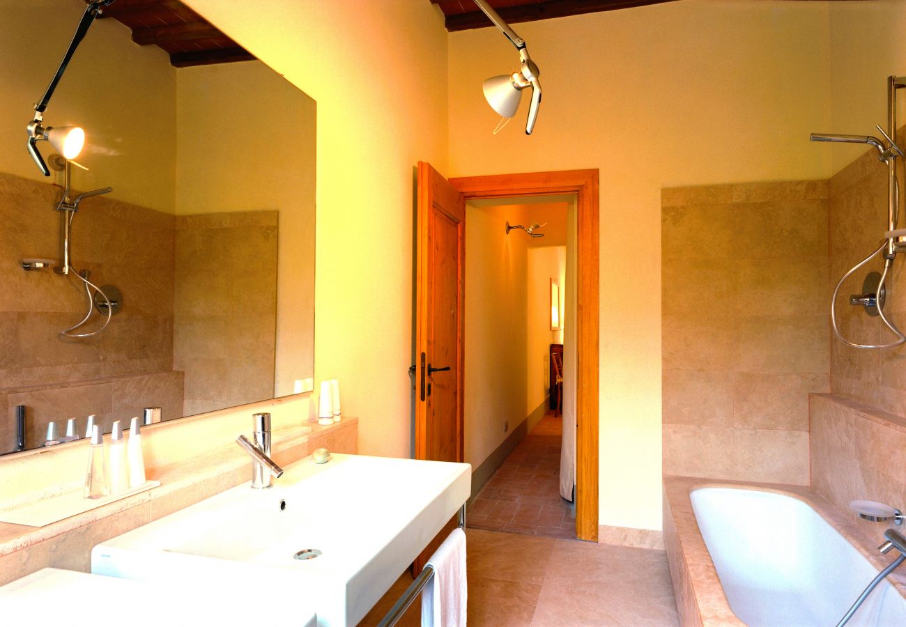 Villa in Pian di Sco - Villa Meli in most Exclusive Borgo in Tuscany