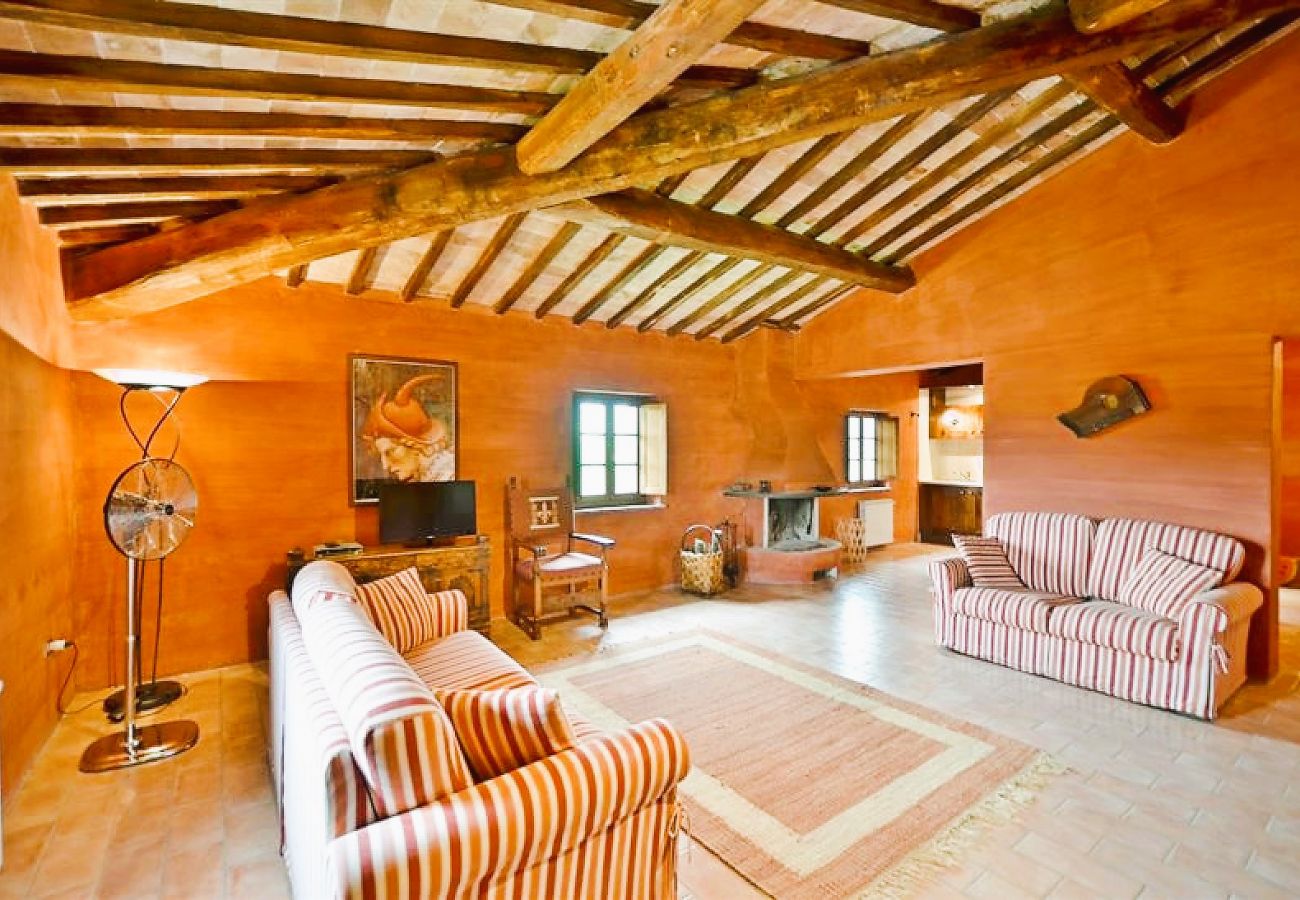 Landhaus in Volterra - Private Villa with Pool close to Seaside