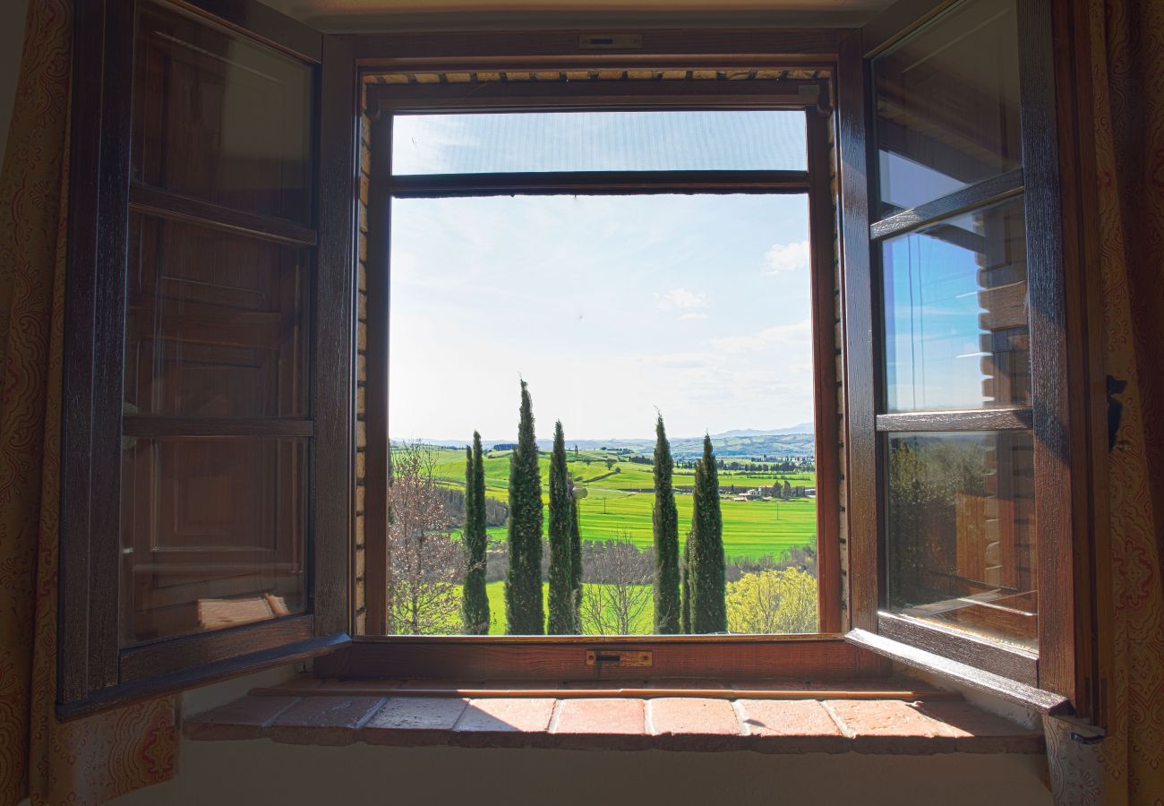 Appartement à Cinigiano - Typical Stone House looking Banfi Wineries