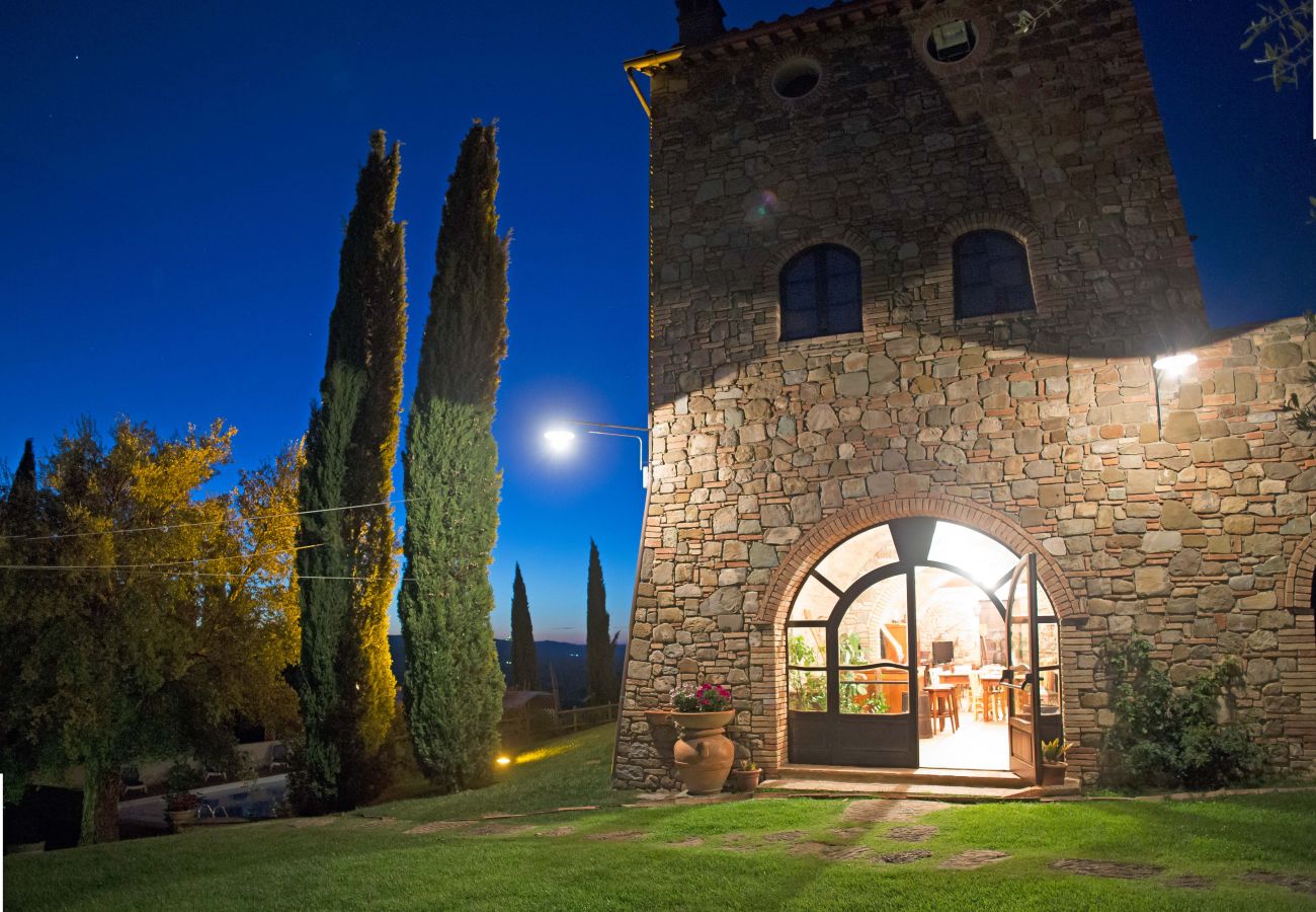 Appartement à Cinigiano - Typical Stone House looking Banfi Wineries