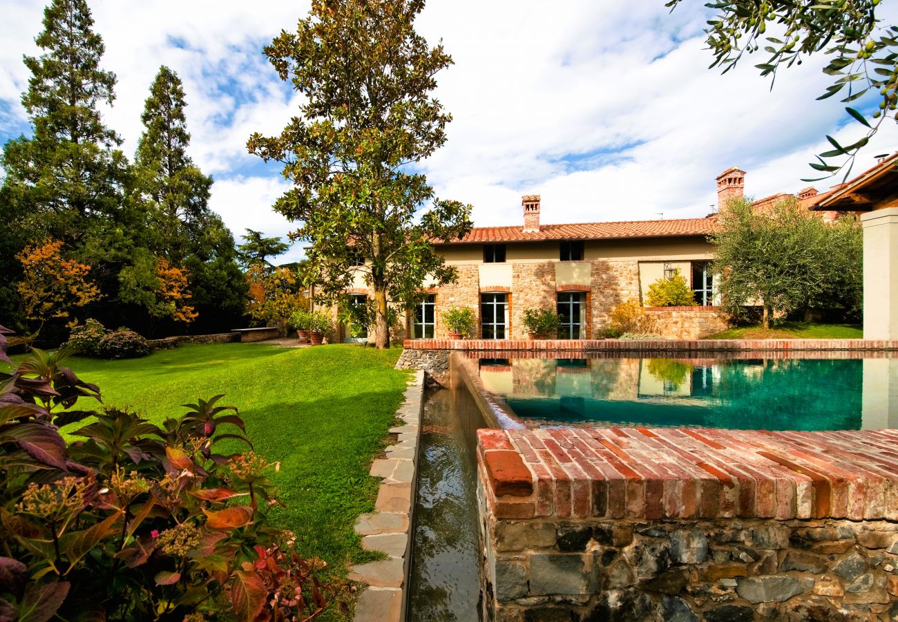 Villa à Pian di Sco - Villa Magnolia in most Exclusive Borgo in Tuscany