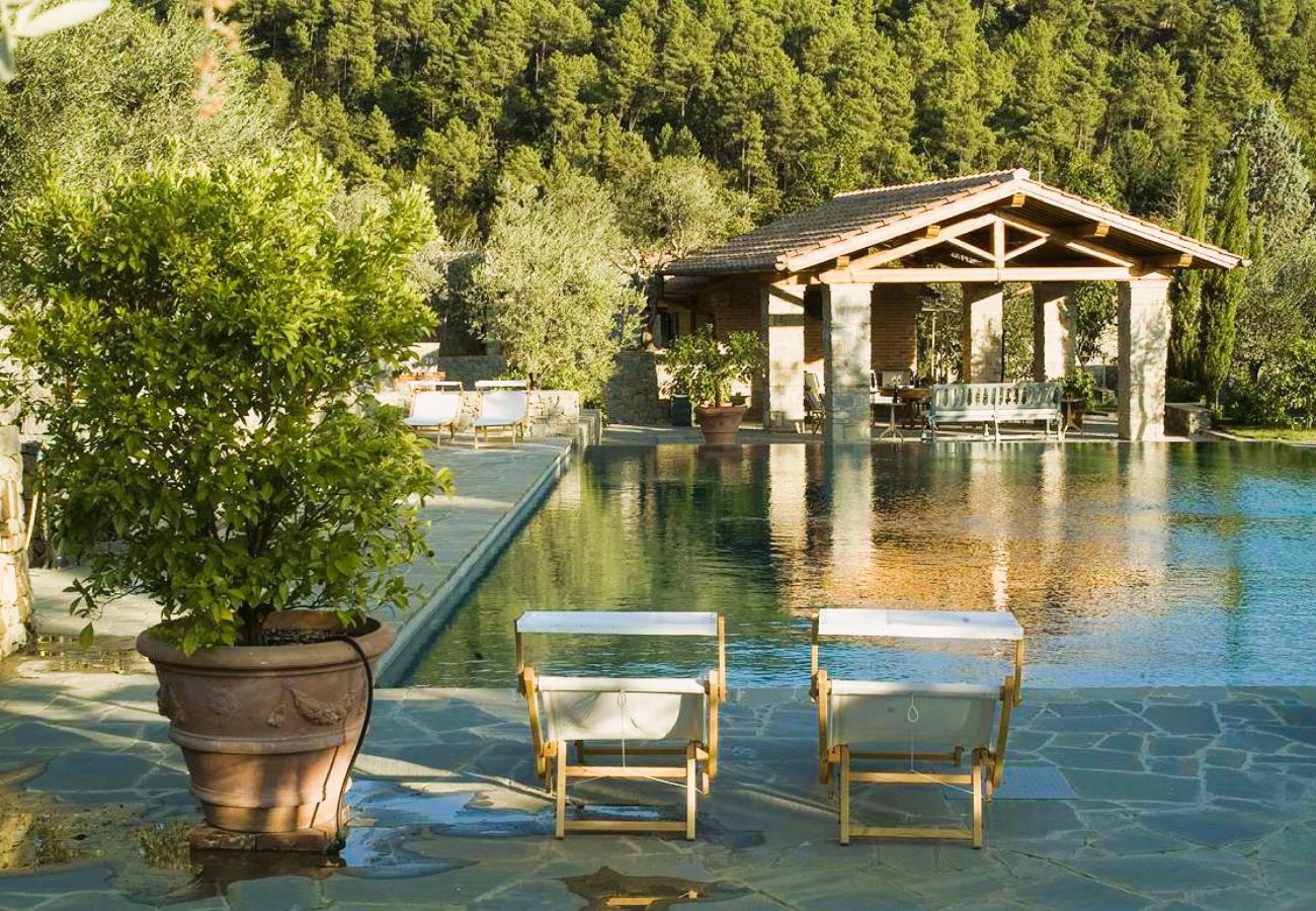 Villa à Pian di Sco - Villa Nocciolo in most Exclusive Borgo in Tuscany