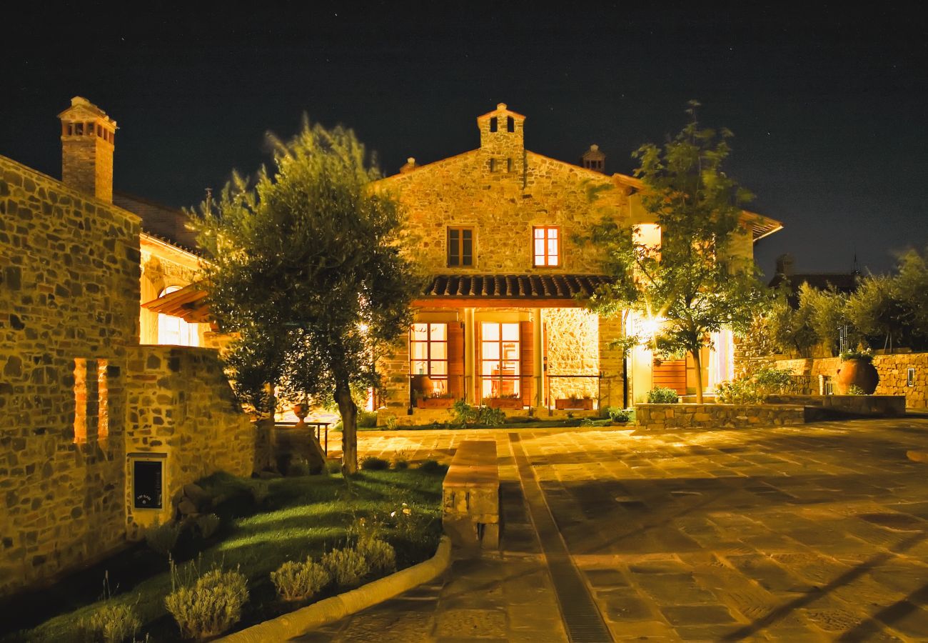 Villa à Pian di Sco - Villa Noce in most Exclusive Borgo in Tuscany