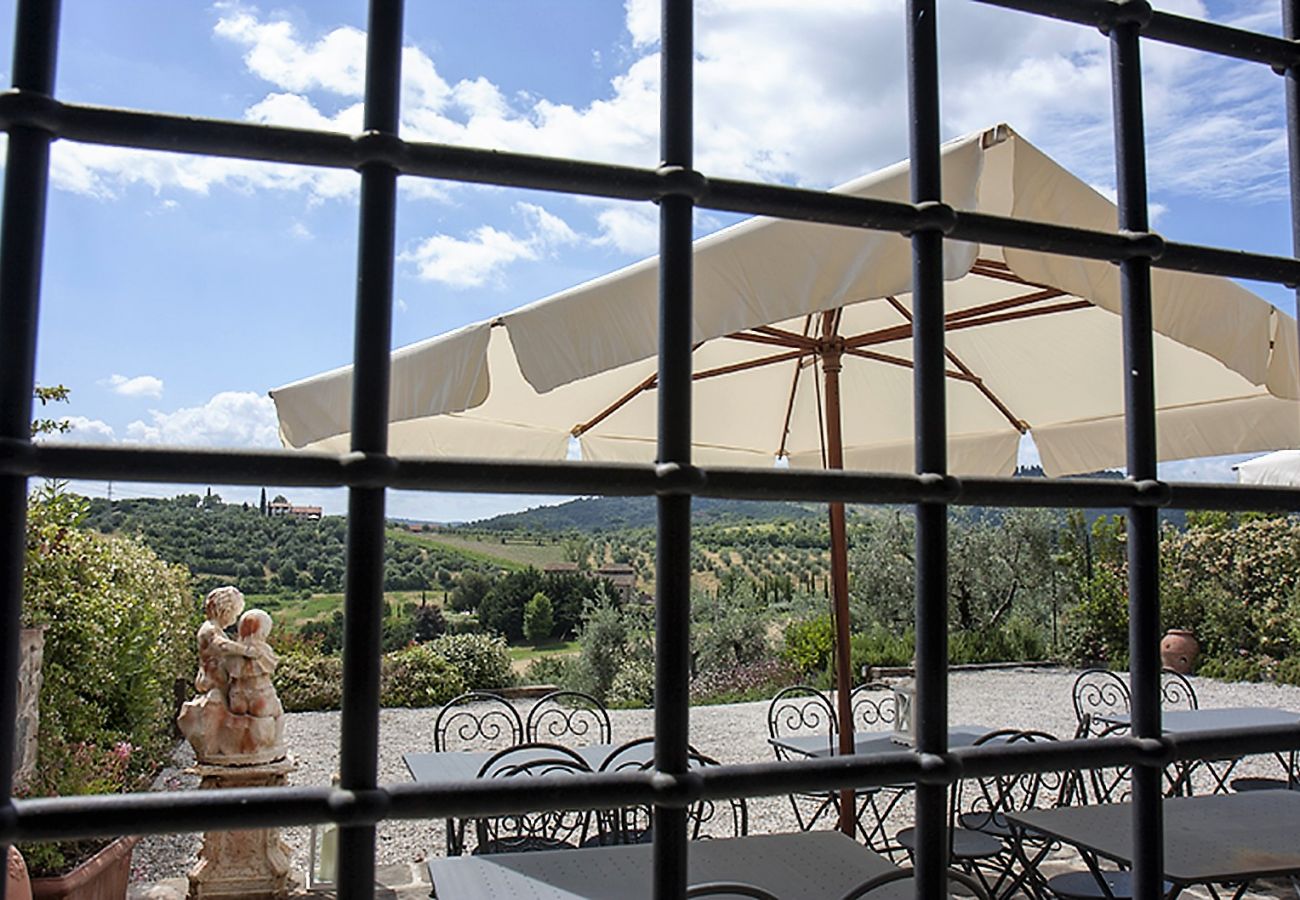 Villa a Carmignano - Close to Florence, Jacuzzi & Breathtaking View