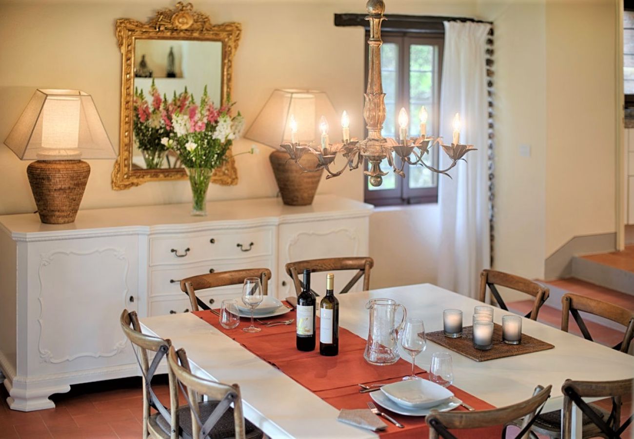 Villa a Castellina in Chianti - Villa in Castellina w. Pool, Garden & Winery