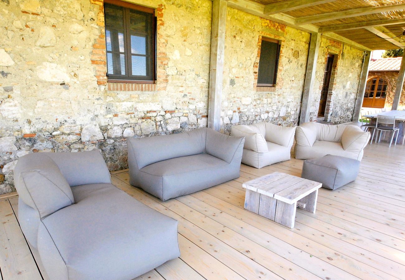 Casa rurale a Volterra - Private Villa with Pool close to Seaside