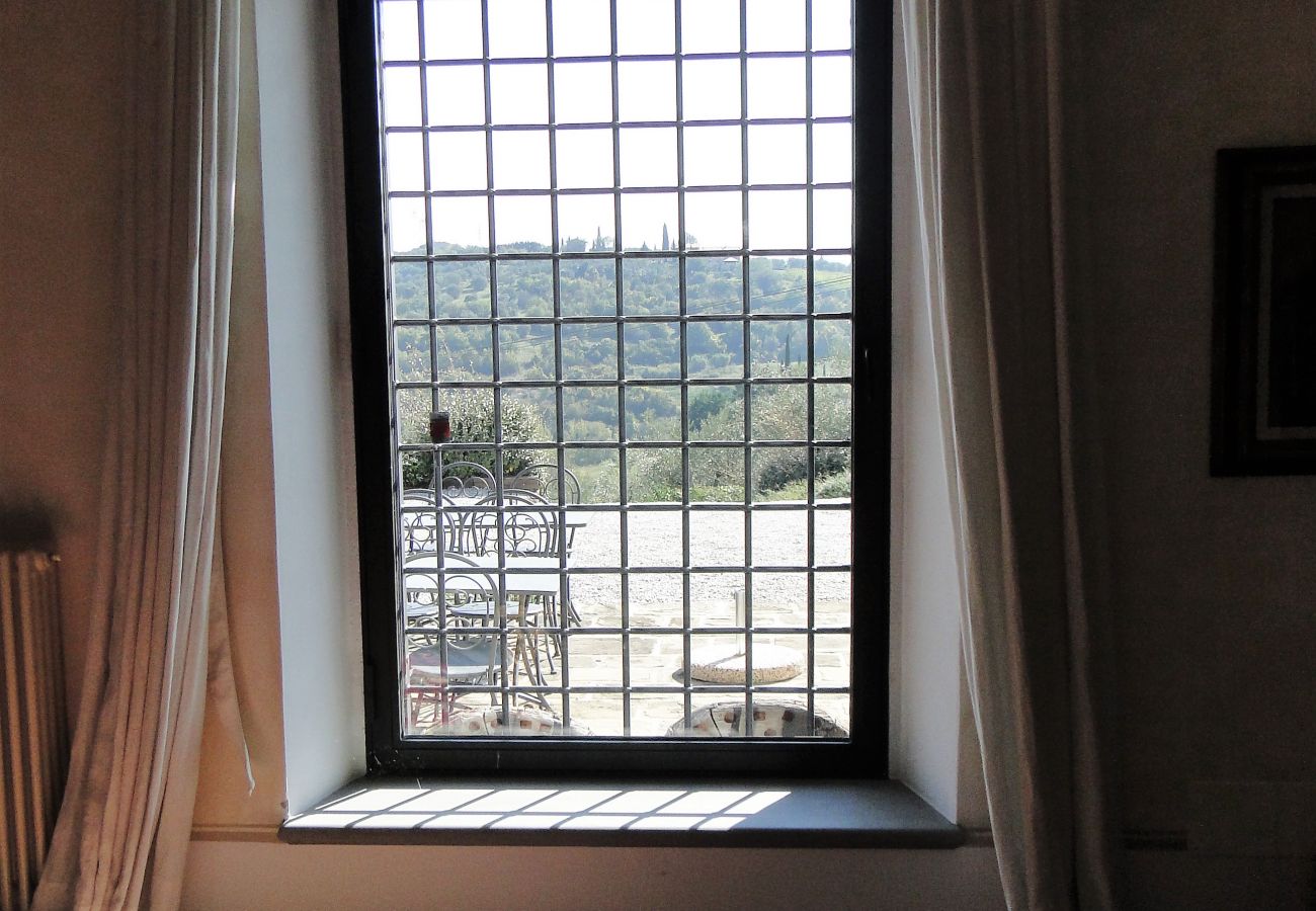 Villa in Carmignano - Close to Florence, Jacuzzi & Breathtaking View