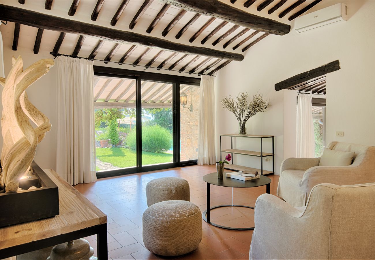 Villa in Castellina in Chianti - Villa in Castellina w. Pool, Garden & Winery