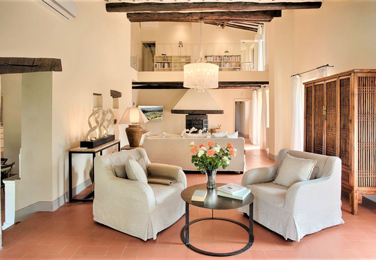 Villa in Castellina in Chianti - Villa in Castellina w. Pool, Garden & Winery