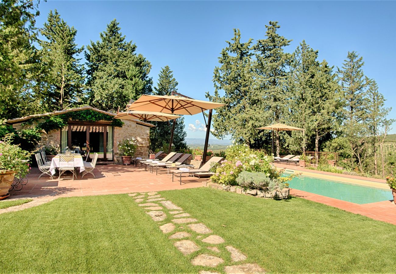 Villa in Castellina in Chianti - Villa in Castellina w. Pool, Garden & Winery