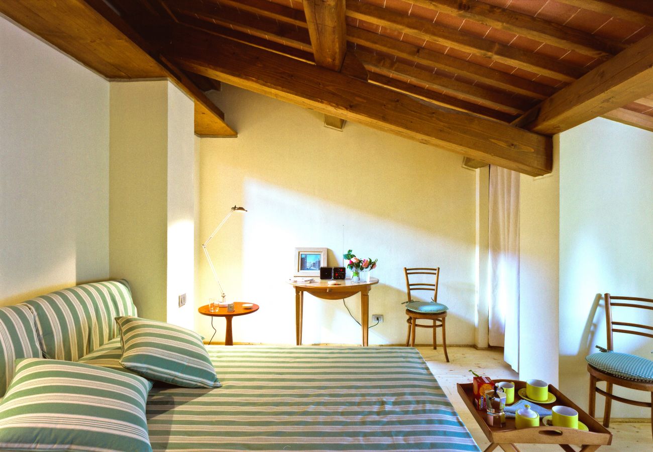 Villa in Pian di Sco - Villa Magnolia in most Exclusive Borgo in Tuscany