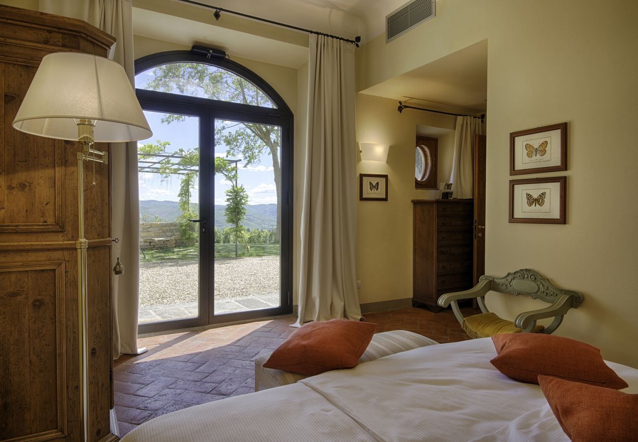 Apartment in Panzano - Luxury Chianti For Four in Panzano Chianti