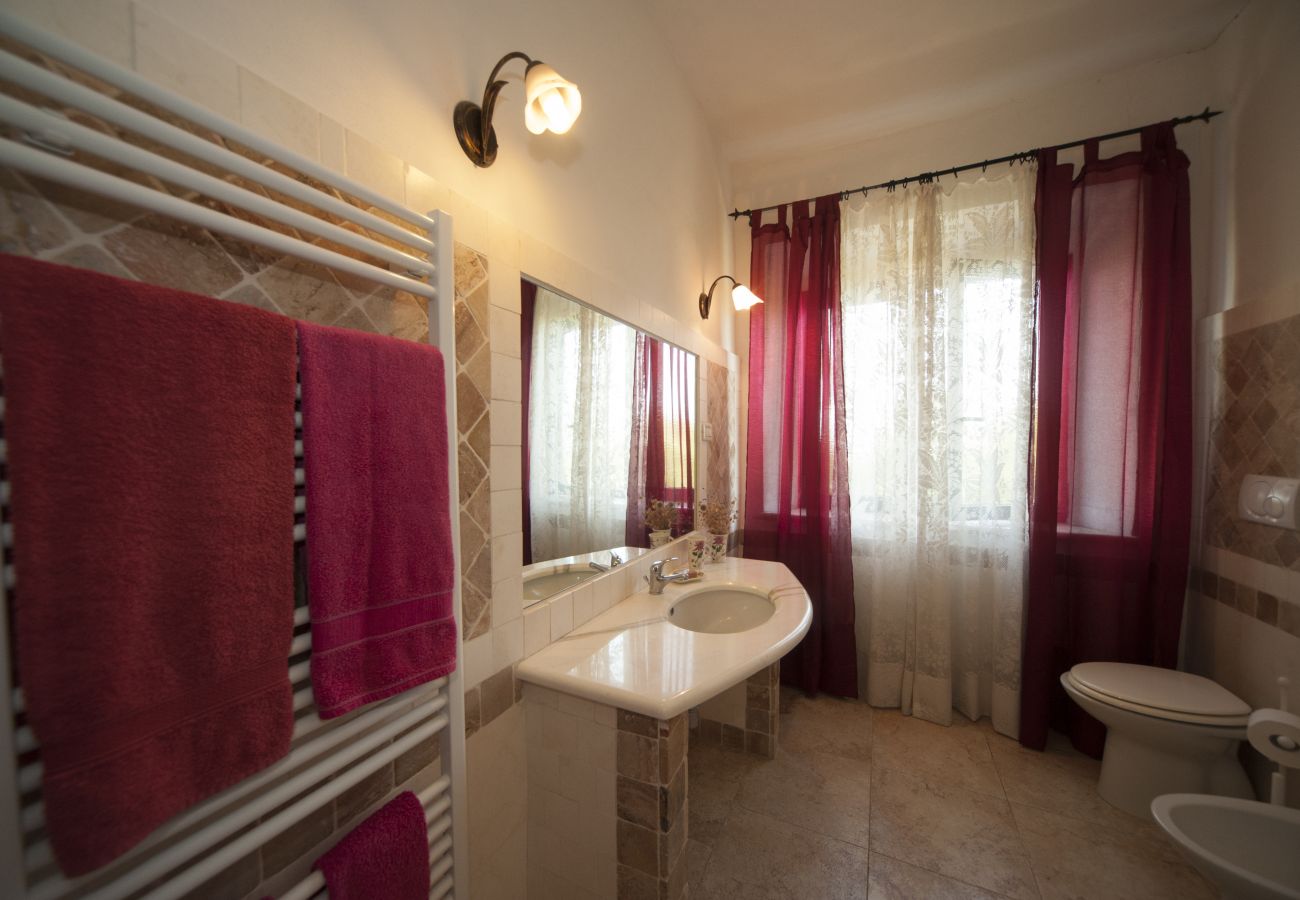 Apartment in Asciano - Your Agritourism with Charme at Mandorlinovo