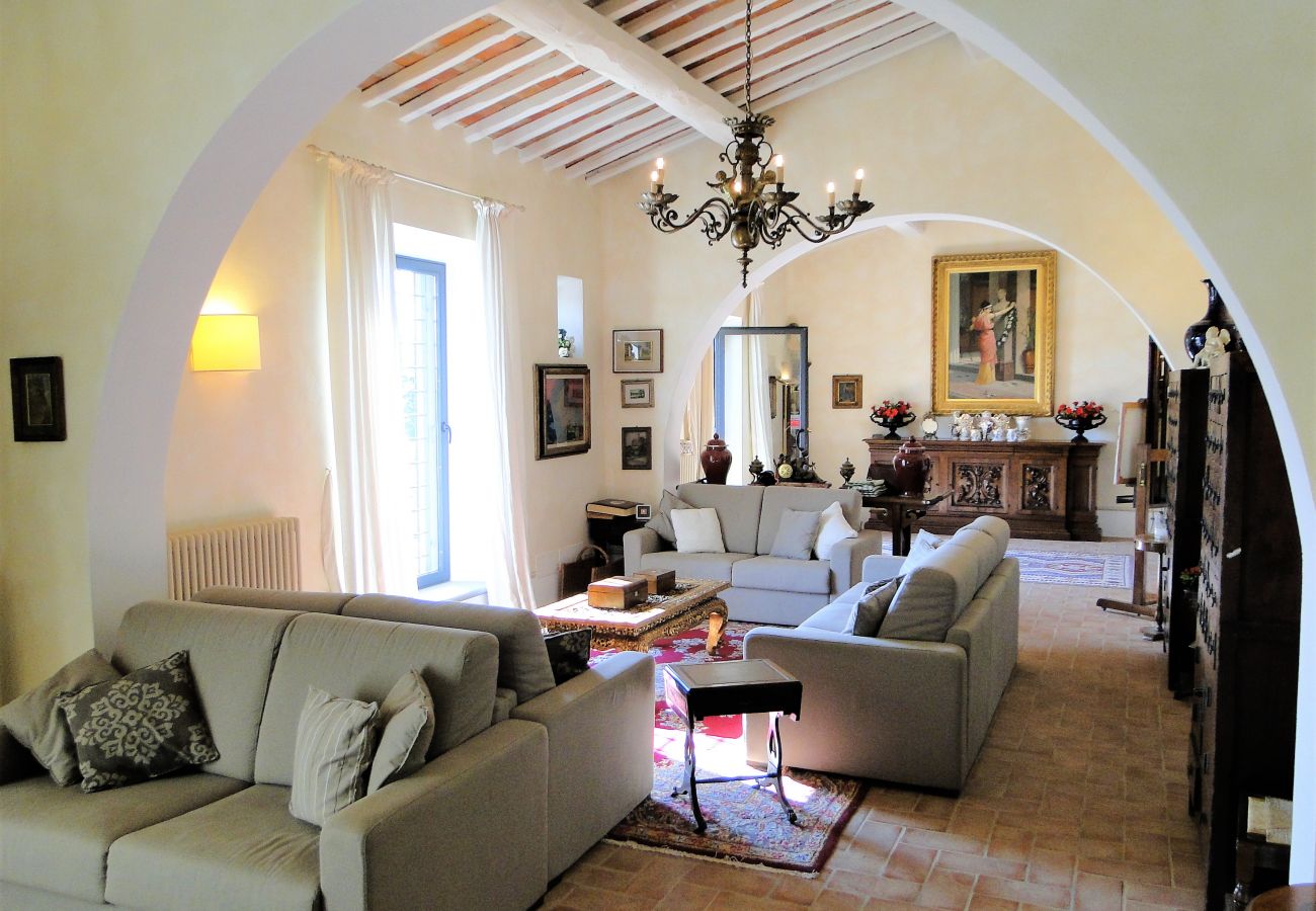 Villa in Carmignano - Close to Florence, Jacuzzi & Breathtaking View